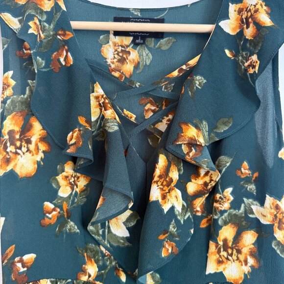 Modcloth | Sweet Wanderer Green Floral Criss Cross Front Ruffle Dress Size S - Picture 3 of 8